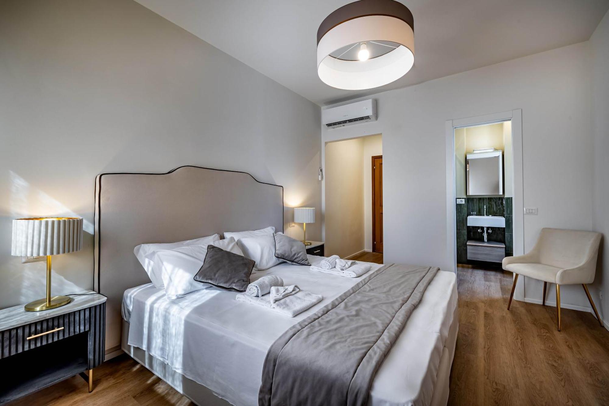 Apartment Yd Morgagni Charme *