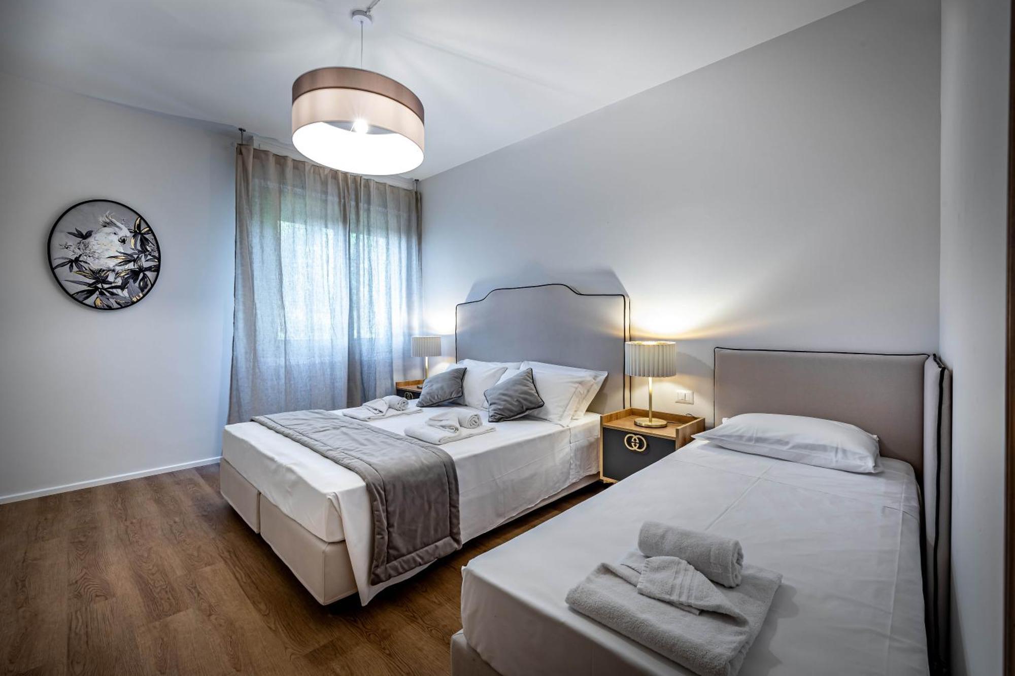 Yd Morgagni Charme * Florence